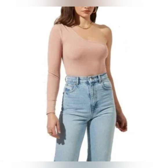 Astr Tops - ASTR The Label Twist Back One Sleeve Bodysuit